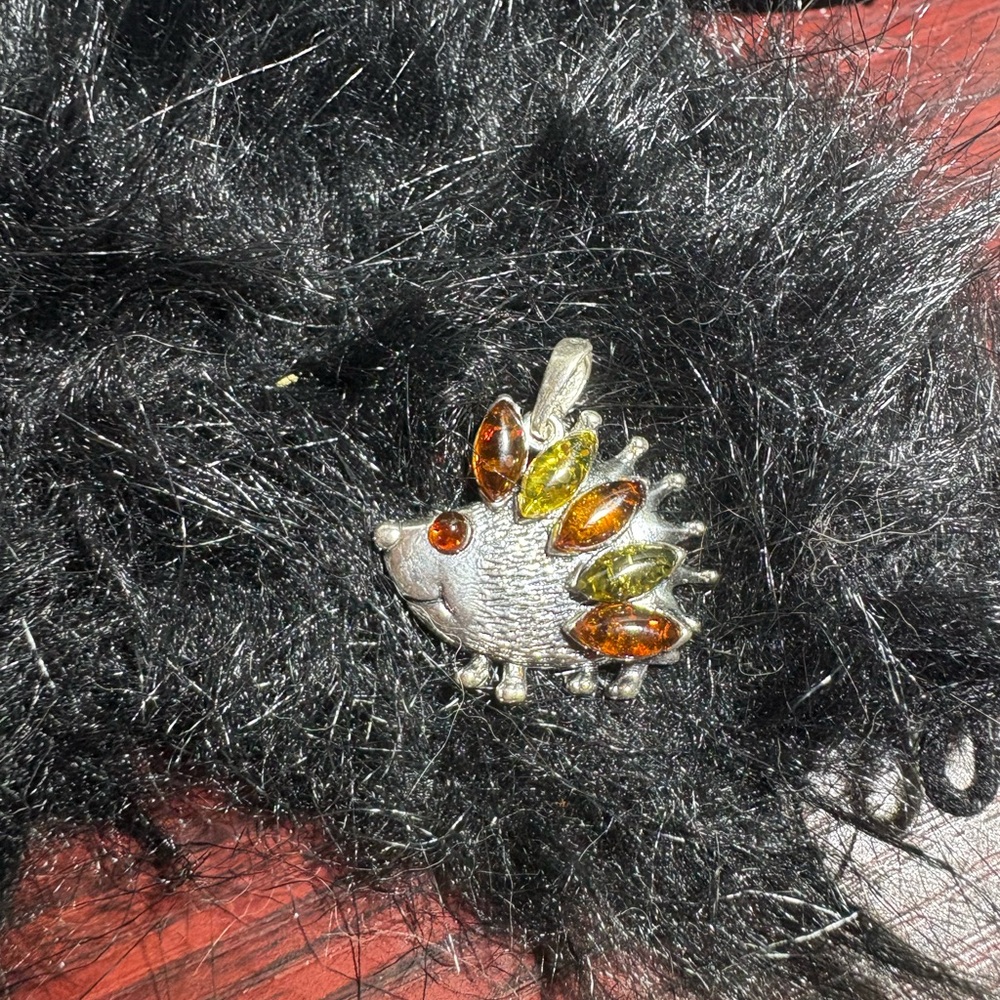 Multicolor Stones BALTIC AMBER Hedgehog Pendant